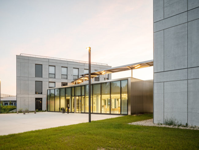 Façade du campus connect réalisé par Studio Montazami à Illkirch Graffenstaden